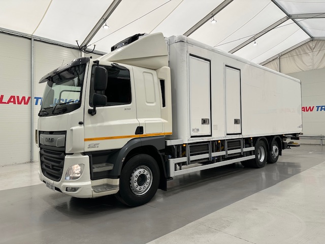 DAF CF 370 6×2 Sleeper Cab Fridge Box