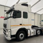 Volvo FH 460 6×2 Midlift Tractor Unit PTO - thumbnail