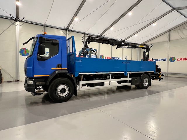 DAF LF55 220 Day Cab Dropside Brick Grab