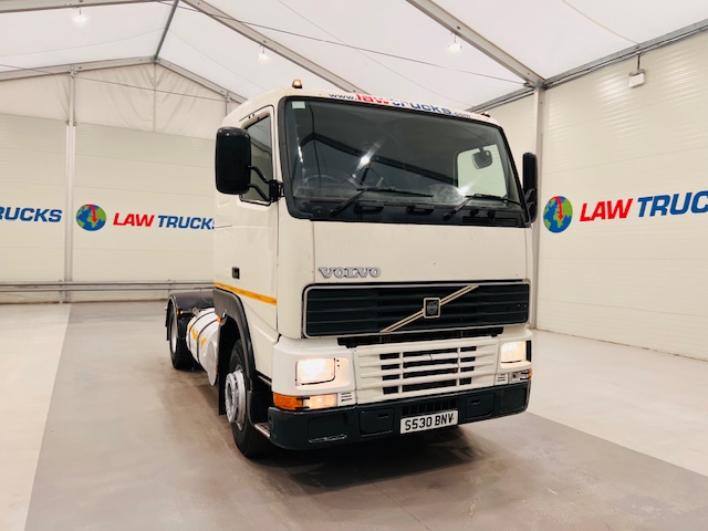 Volvo FH12 420 4×2 Tractor Unit