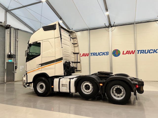 Volvo FH 500 6×2 Sleeper Cab Tractor Unit