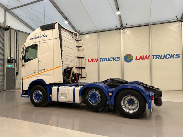 Volvo FH 500 6×2 Midlift Tractor Unit