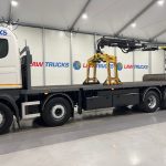 Scania R420 8×2 Rear Lift Brick Grab Drawbar - thumbnail