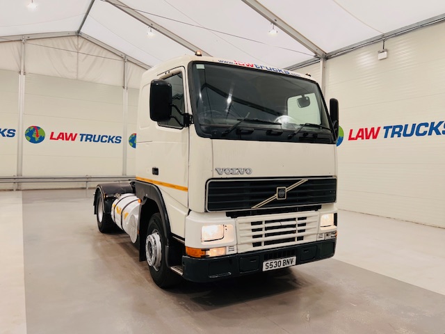 Volvo FH12 420 4×2 Tractor Unit