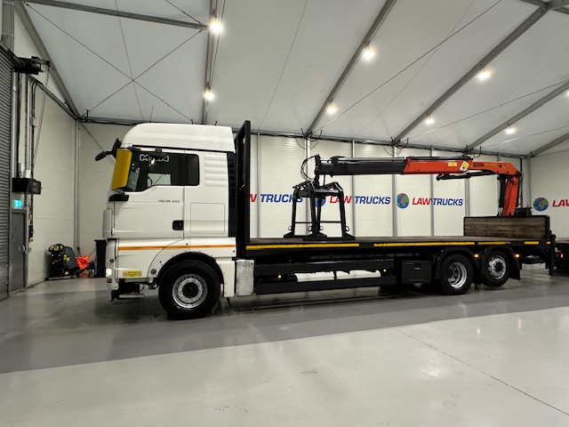 MAN TGX 26.440 6×2 Brick Grab Drawbar