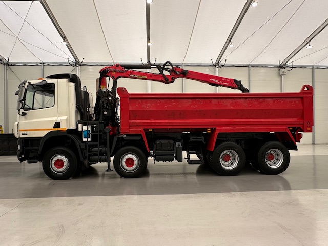 DAF CF85 410 8×4 Day Cab Steel Tipper Grab