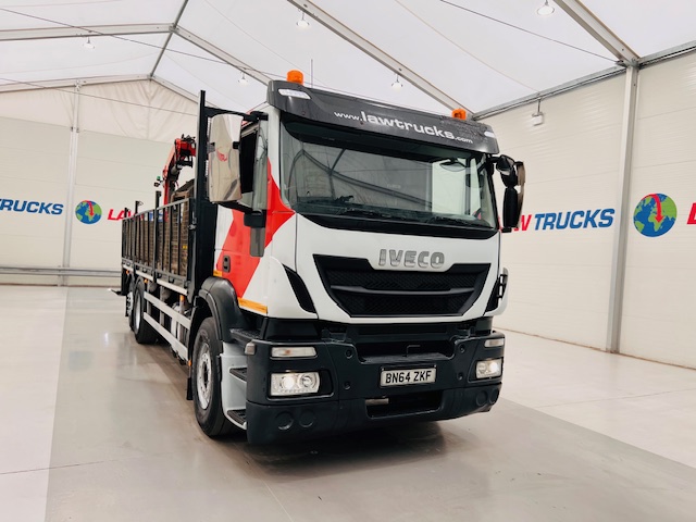 Iveco Stralis 310 Euro 6 6×2 Flatbed Brick Grab