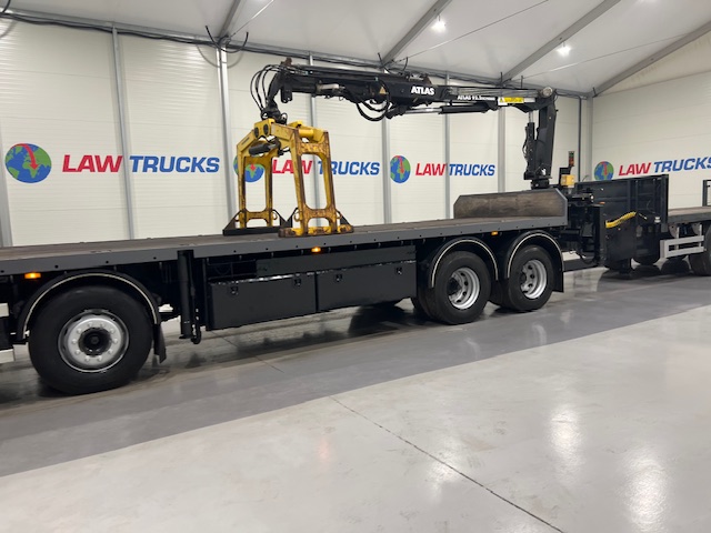 Scania R420 8×2 Rear Lift Brick Grab Drawbar
