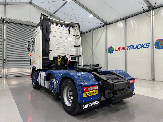 Volvo FH 500 6×2 Midlift Tractor Unit