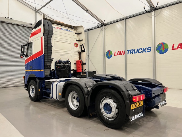 Volvo FH 480 6×2 Rear Lift Tractor Unit