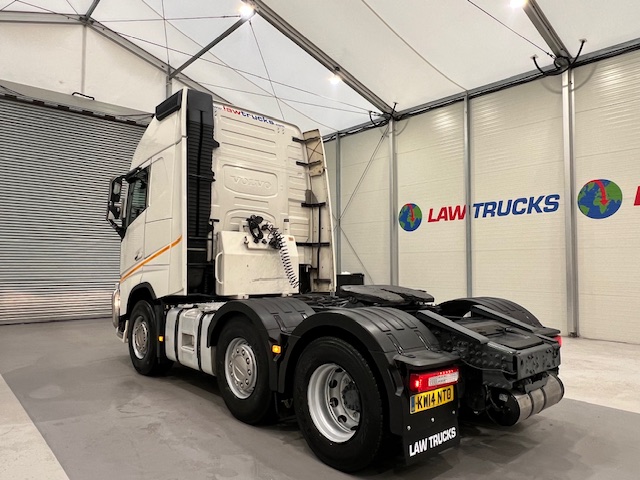 Volvo FH 500 6×2 Sleeper Cab Tractor Unit PTO