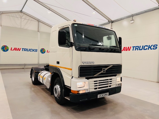 Volvo FH12 420 4×2 Tractor Unit