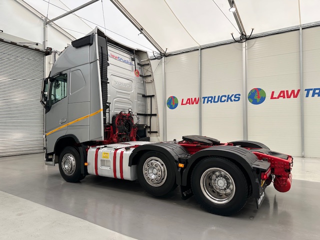 Volvo FH 500 GTXL 6×2 Midlift Tractor Unit PTO