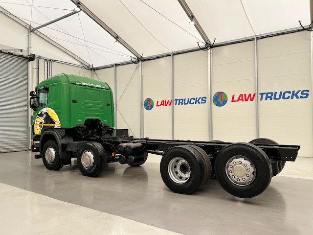 Scania G360 8×2 Sleeper Chassis Cab