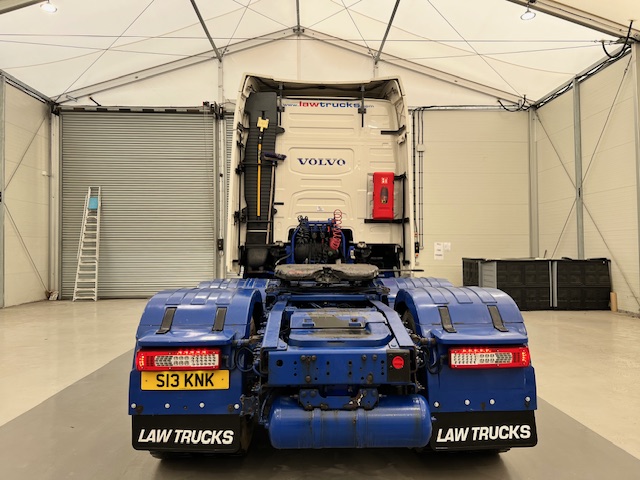 Volvo FH 500 6×2 Midlift Tractor Unit