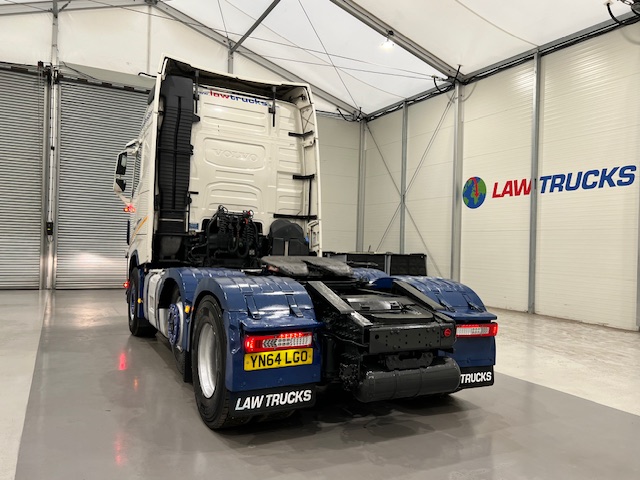 Volvo FH 500 6×2 Midlift Tractor Unit
