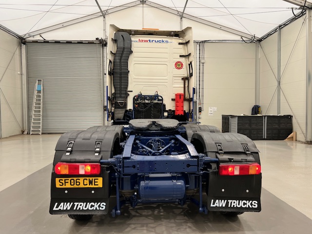 Volvo FH 480 6×2 Rear Lift Tractor Unit