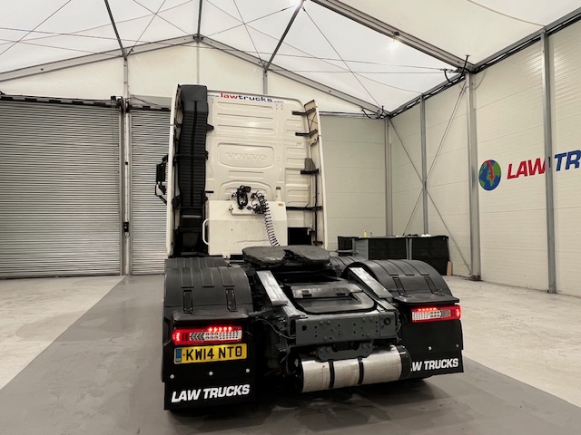 Volvo FH 500 6×2 Sleeper Cab Tractor Unit PTO