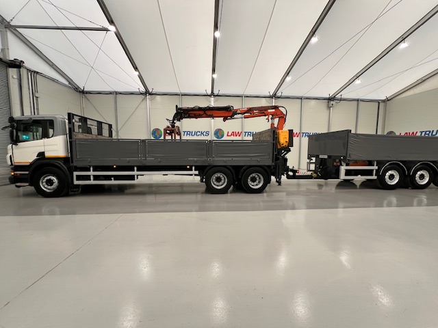 Scania P270 6×2 10 Tyre Flatbed Drawbar Brick Grab