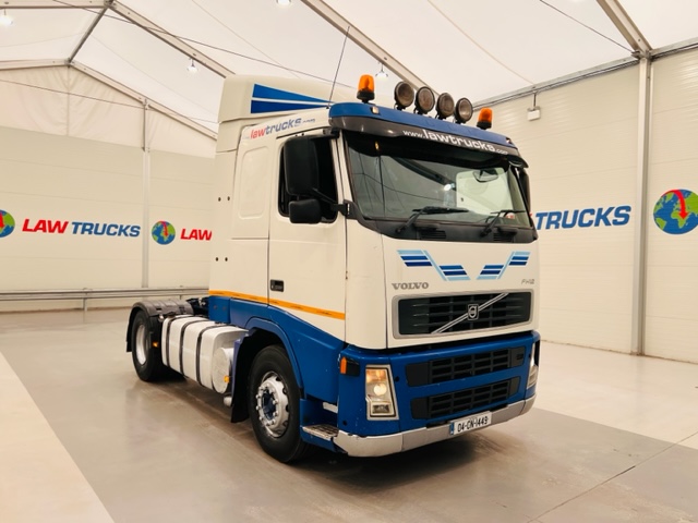 Volvo FH12 420 4×2 Sleeper Cab Tractor Unit