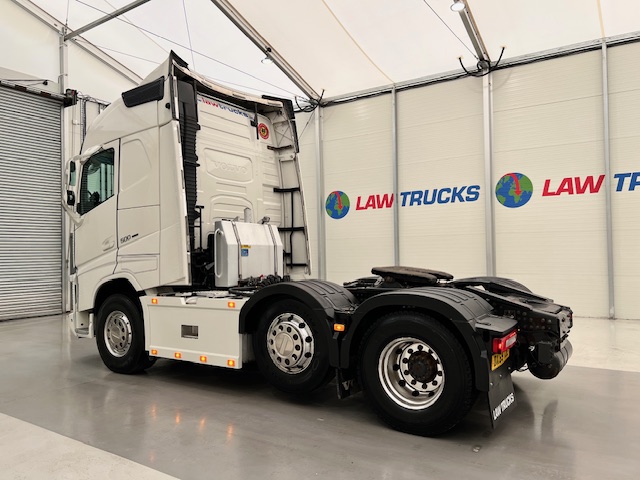 Volvo FH 500 6×2 Midlift Tractor Unit PTO