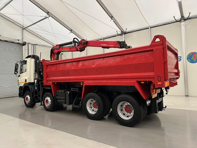 DAF CF85 410 8×4 Day Cab Steel Tipper Grab