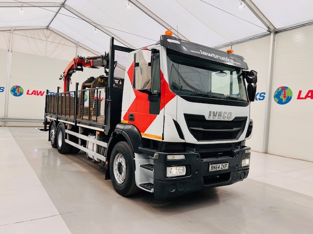 Iveco Stralis 310 Euro 6 6×2 Flatbed Brick Grab