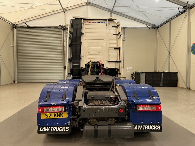Volvo FH 500 6×2 Midlift Tractor Unit