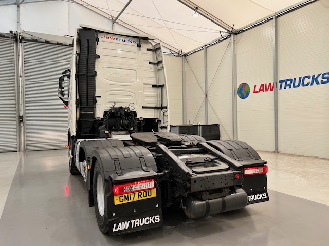 Volvo FH 500 6×2 Midlift Tractor Unit