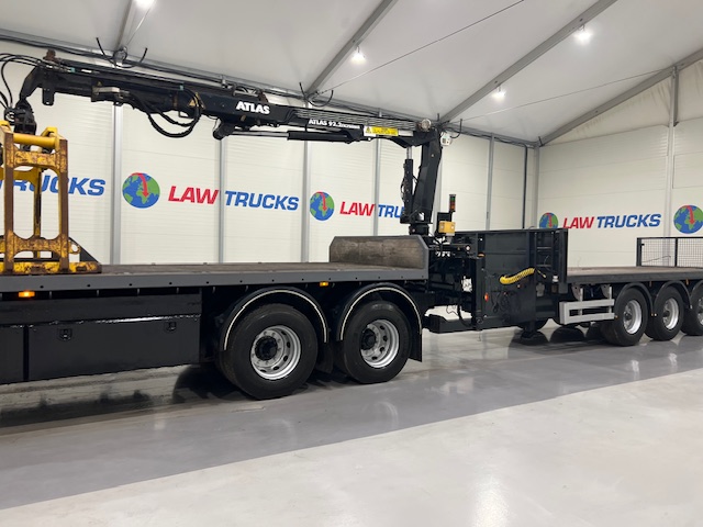 Scania R420 8×2 Rear Lift Brick Grab Drawbar
