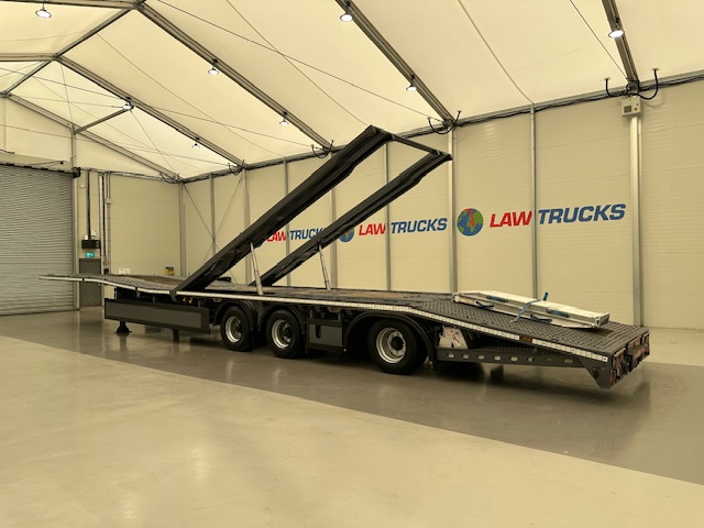 SDC Tri Axle Kicker Vehicle Carrier Lowloader