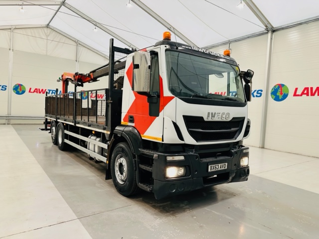 Iveco Stralis 310 6×2 Dropside Brick Grab