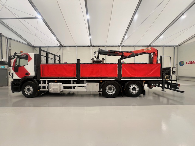 Iveco Stralis 310 6×2 Dropside Brick Grab