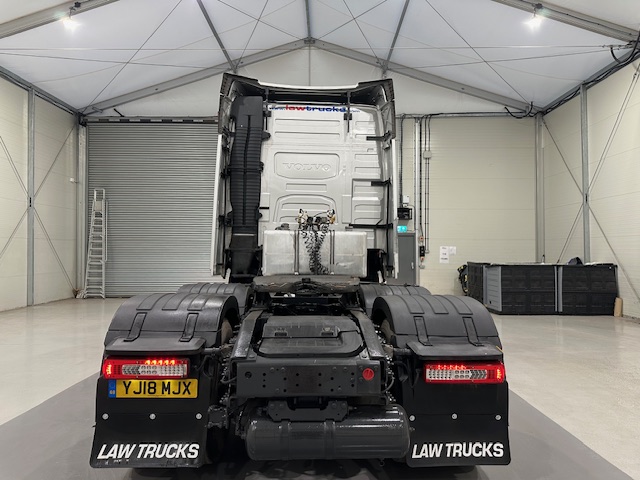 Volvo FH 500 6×2 Midlift Tractor Unit PTO