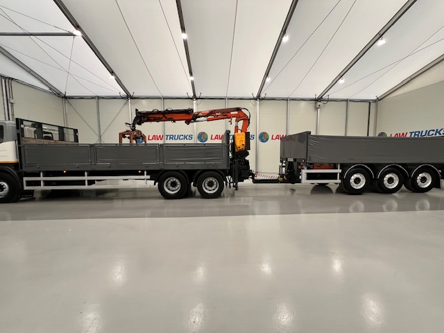 Scania P270 6×2 10 Tyre Flatbed Drawbar Brick Grab