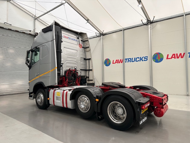 Volvo FH 500 GTXL 6×2 Midlift Tractor Unit PTO