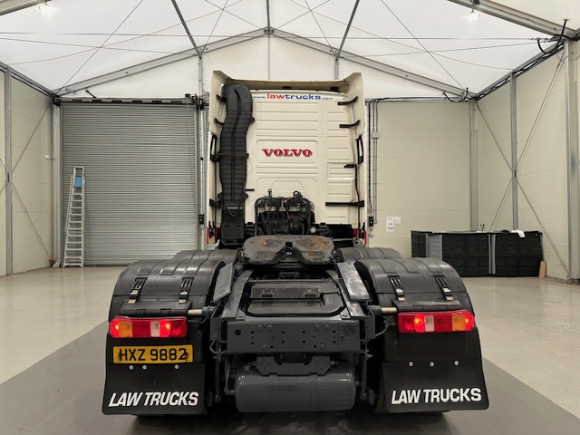 Volvo FH 520 6×2 Sleeper Cab Tractor Unit Manual