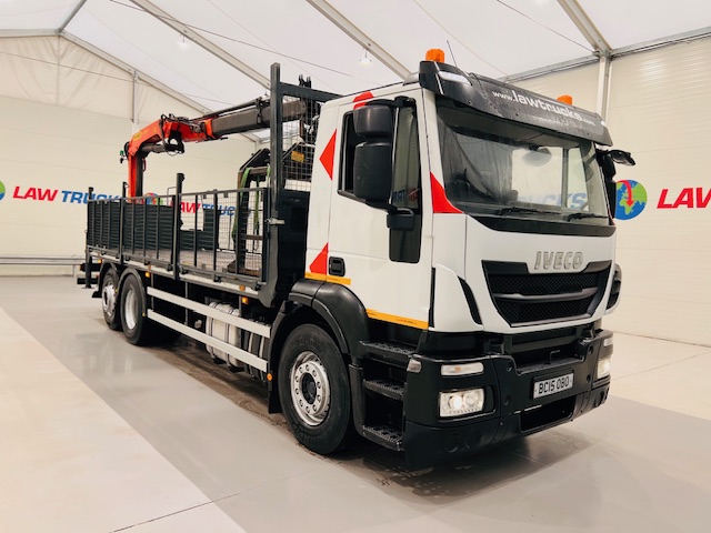 Iveco Stralis 310 Euro 6 6×2 Dropside Brick Grab