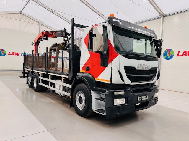 Iveco Stralis 310 Euro 6 6×2 Flatbed Brick Grab