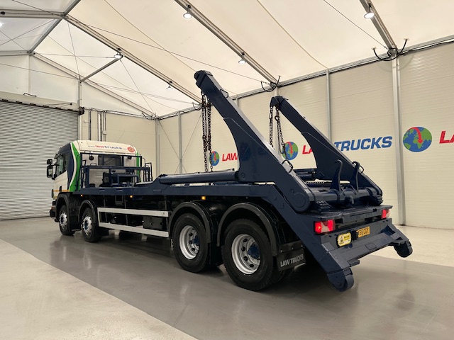 Scania P370 8×4 Sleeper Cab Skip Loader