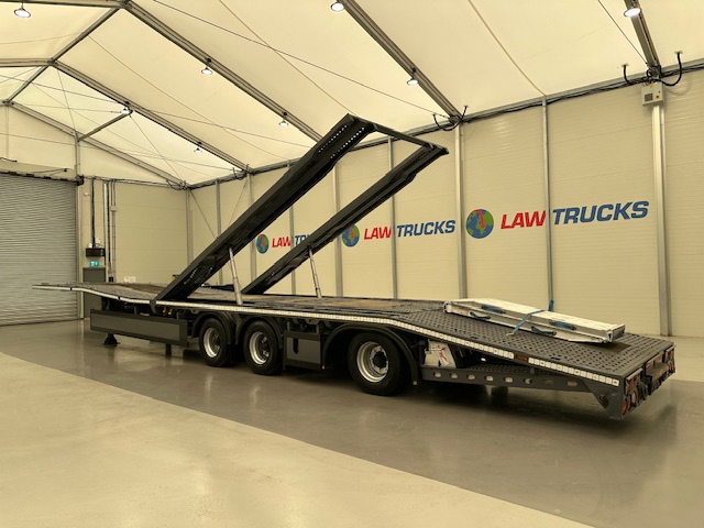 SDC Tri Axle Kicker Vehicle Carrier Lowloader