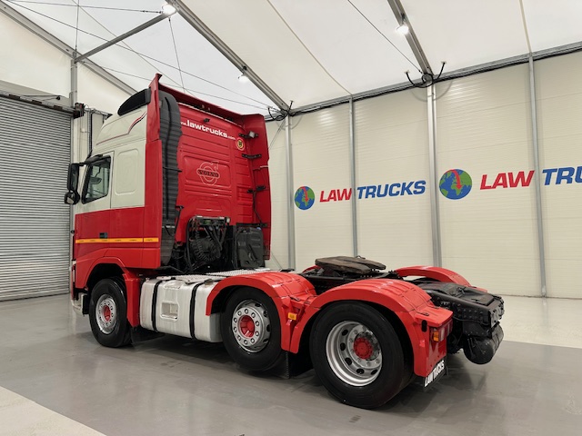 Volvo FH 500 6×2 Midlift Tractor Unit