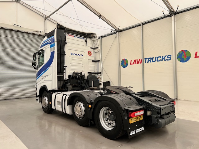 Volvo FH 460 6×2 Midlift Tractor Unit