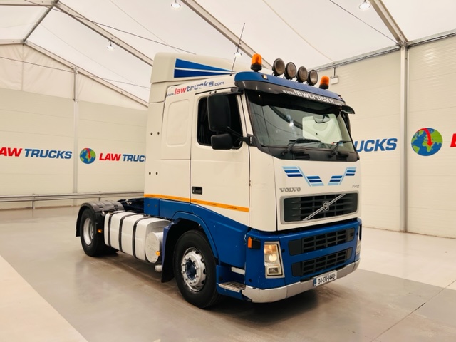 Volvo FH12 420 4×2 Sleeper Cab Tractor Unit