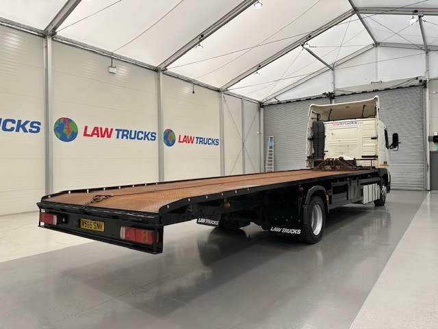Volvo FH12 420 4×2 Caravan Transporter