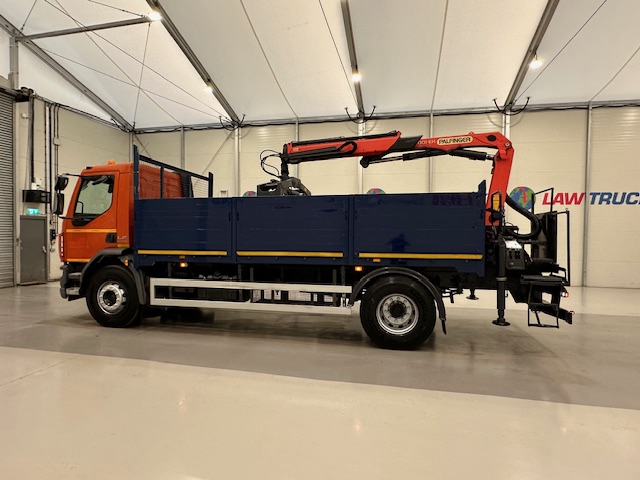 DAF LF 220 Day Cab Dropside Brick Grab