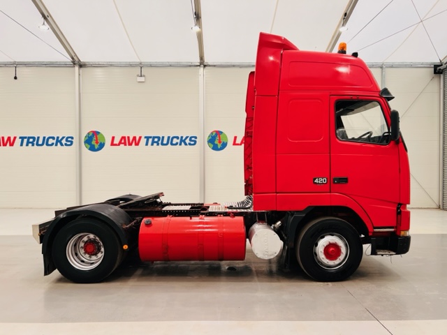Volvo FH12 420 4×2 GTXL Tractor Unit
