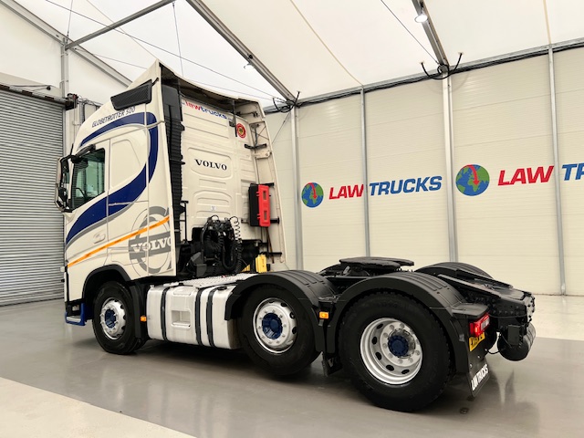 Volvo FH 500 6×2 Midlift Tractor Unit