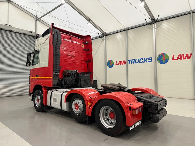 Volvo FH 500 6×2 Midlift Tractor Unit
