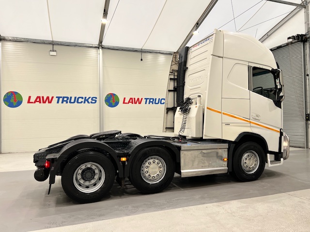 Volvo FH 500 6×2 Sleeper Cab Tractor Unit PTO